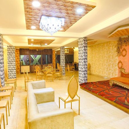 Fabhotel Under Bridge New Delhi Exterior photo